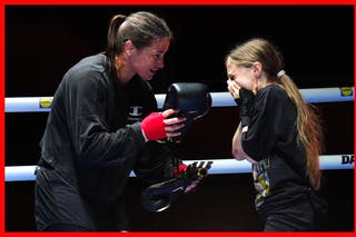 This week, Taylor brought a young fan to tears of joy by boxing with her